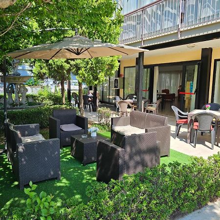 Hotel Paradiso Rimini Exterior photo